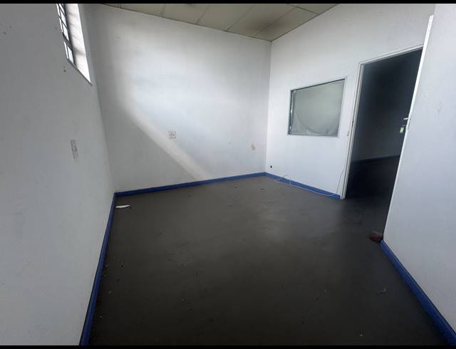191M² WAREHOUSE TO LET IN WYNBERG